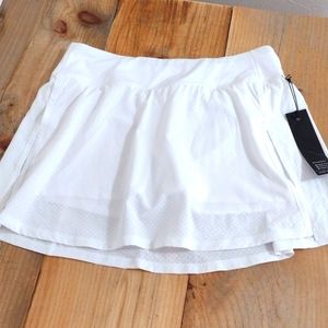 Kyodan Active White The Ace Golf Skort NWT Size Girl's Large